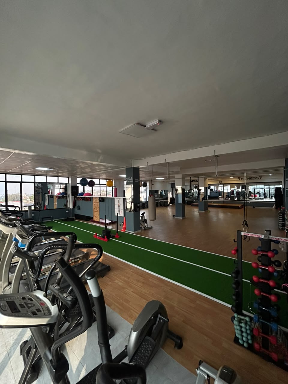 Open floor and bag work